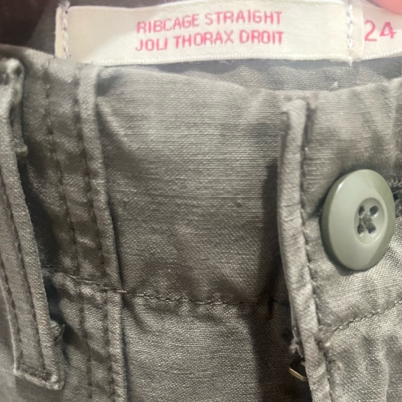 Levi’s Size 24 Ribcage utility pants - Picture 2 of 2